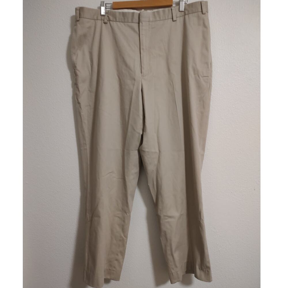 L.L. Bean Men's Beige Flat Front Business Casual Straight Leg Trousers Size 40